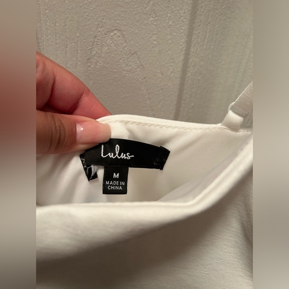 Lulus - NWOT, White Ruffled Bodycon Mini Dress, size Medium - Picture 3 of 7